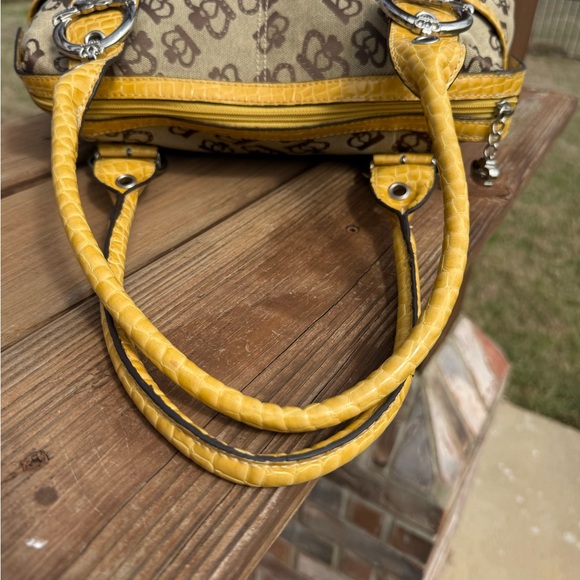 EUC Kathy Van Zeeland Vintage Yellow And Canvas Crown Pattern Shoulder Bag - Picture 11 of 13